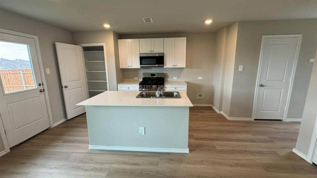 5545 FLANNEL Lane, Denton, TX 76249