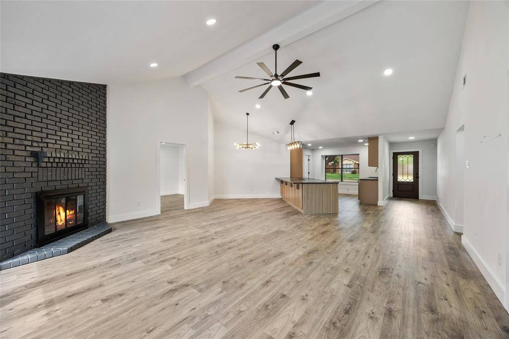 912 Sandhurst Drive, Plano, TX 75025