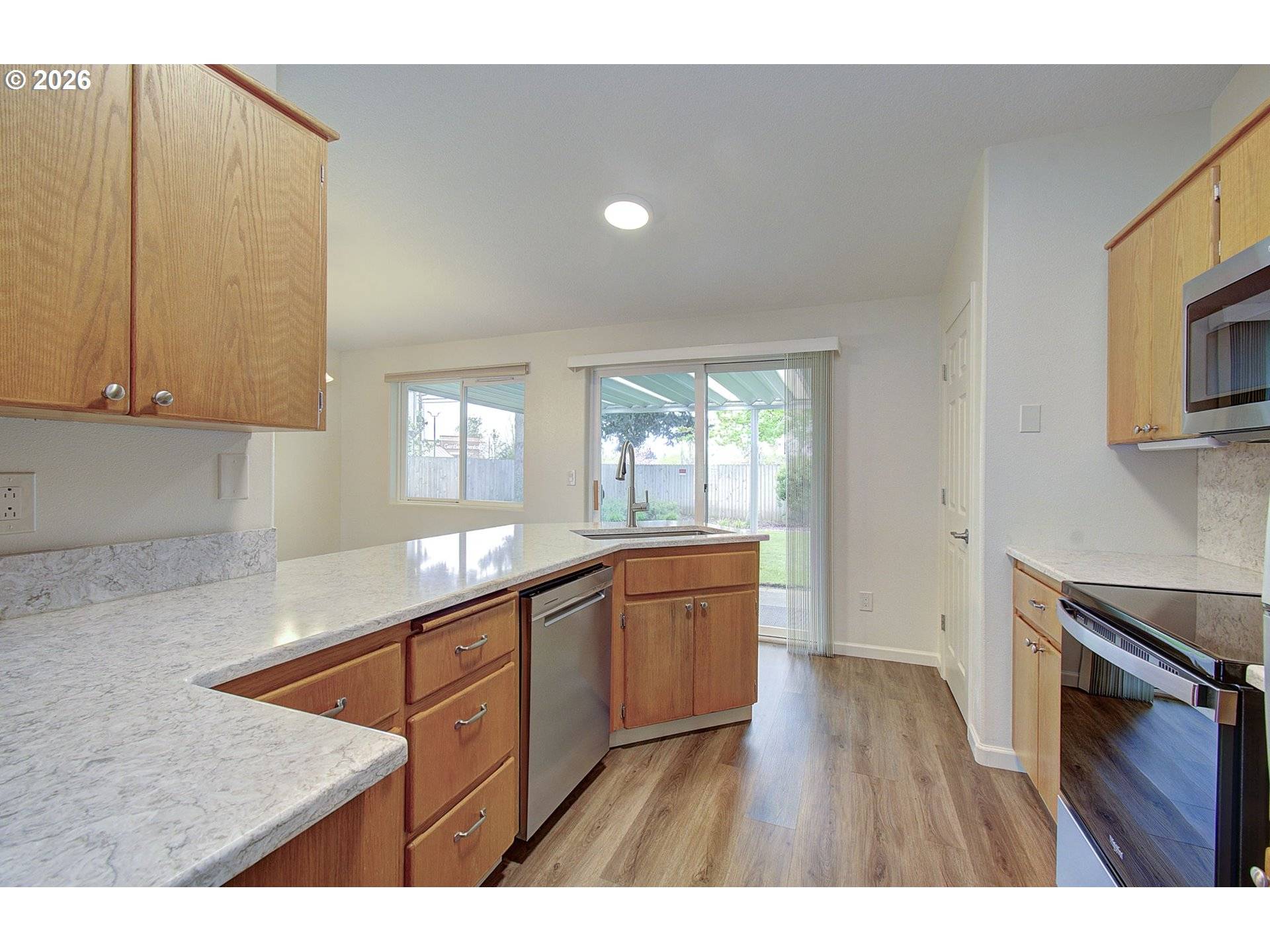 8327 NE 54TH ST, Vancouver, WA 98662