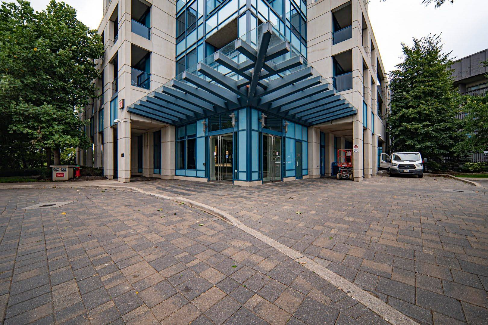 181 Wynford DR #3301, Toronto C13, ON M3C 0C6