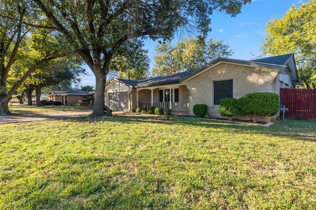 2007 E Park Row Drive, Arlington, TX 76010