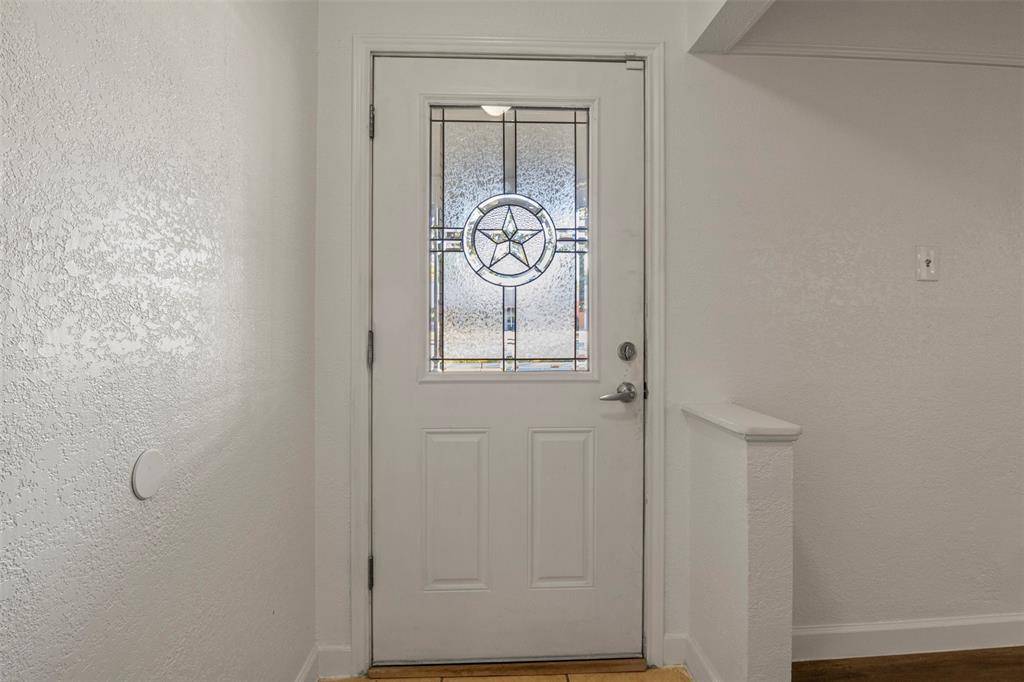 2007 E Park Row Drive, Arlington, TX 76010