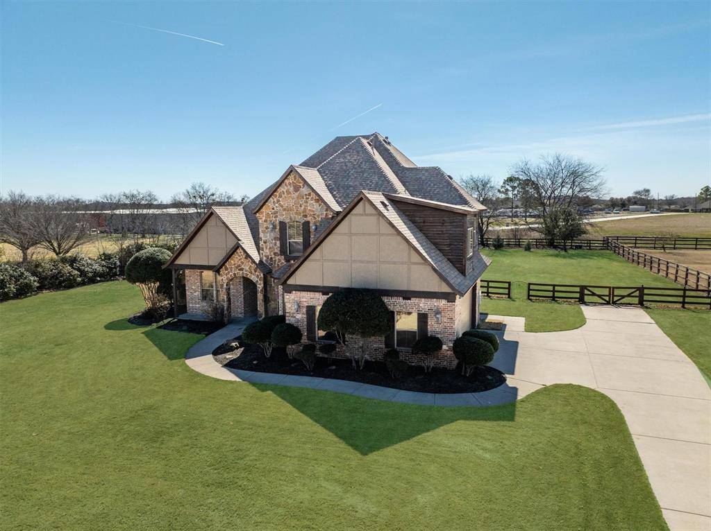 2705 Kerry Court, Denton, TX 76226