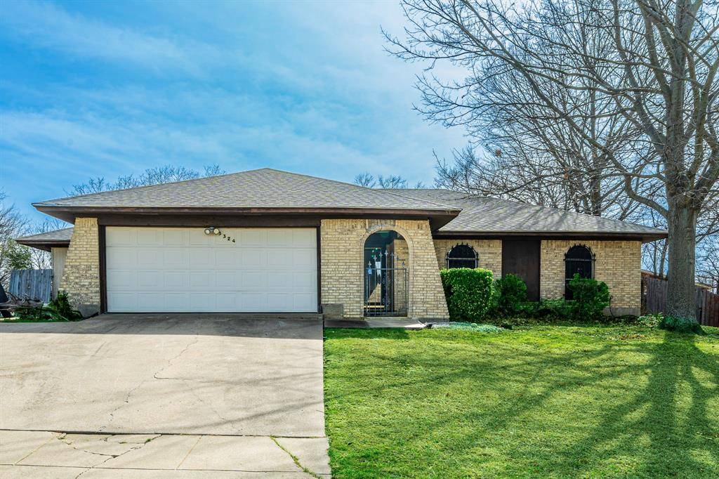 3324 Lookout Drive, Forest Hill, TX 76140
