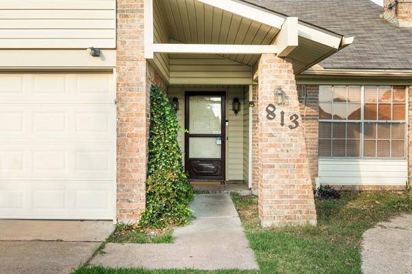 813 Via Avenida, Mesquite, TX 75150
