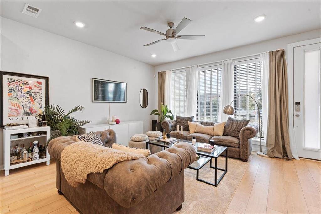 2268 Rook Drive, Dallas, TX 75211