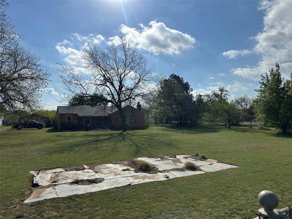 4912 Boat Club Road, Fort Worth, TX 76135