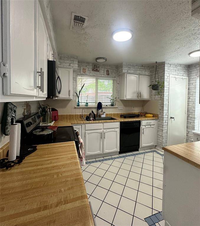 2317 Springridge Drive, Arlington, TX 76014