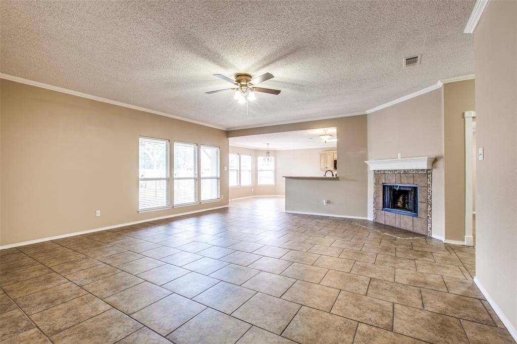 14 Enchanted Court, Mansfield, TX 76063