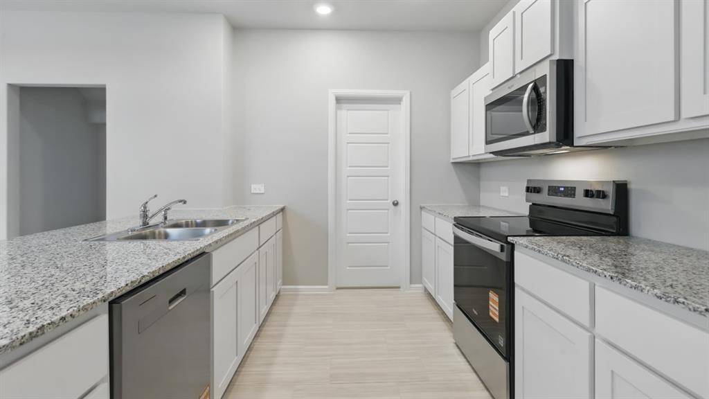 3128 MAPLE ORCHARD Lane, Fort Worth, TX 76140