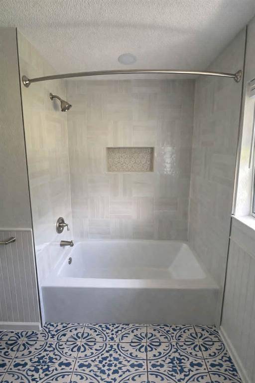 9519 Westpark Drive, Benbrook, TX 76126