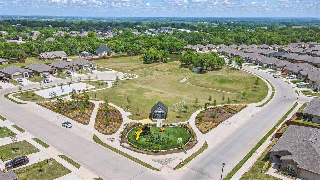 145 PINEHURST Drive, Boyd, TX 76023