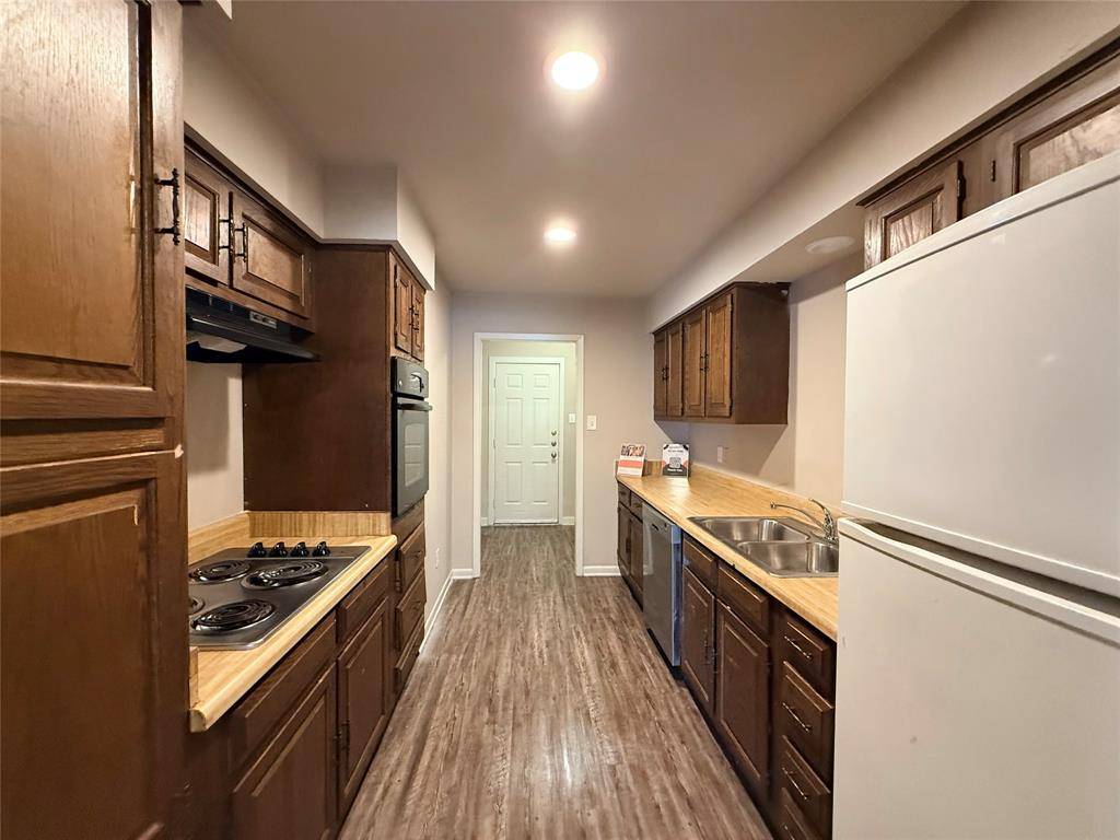 1413 Blackwell Drive, Irving, TX 75061