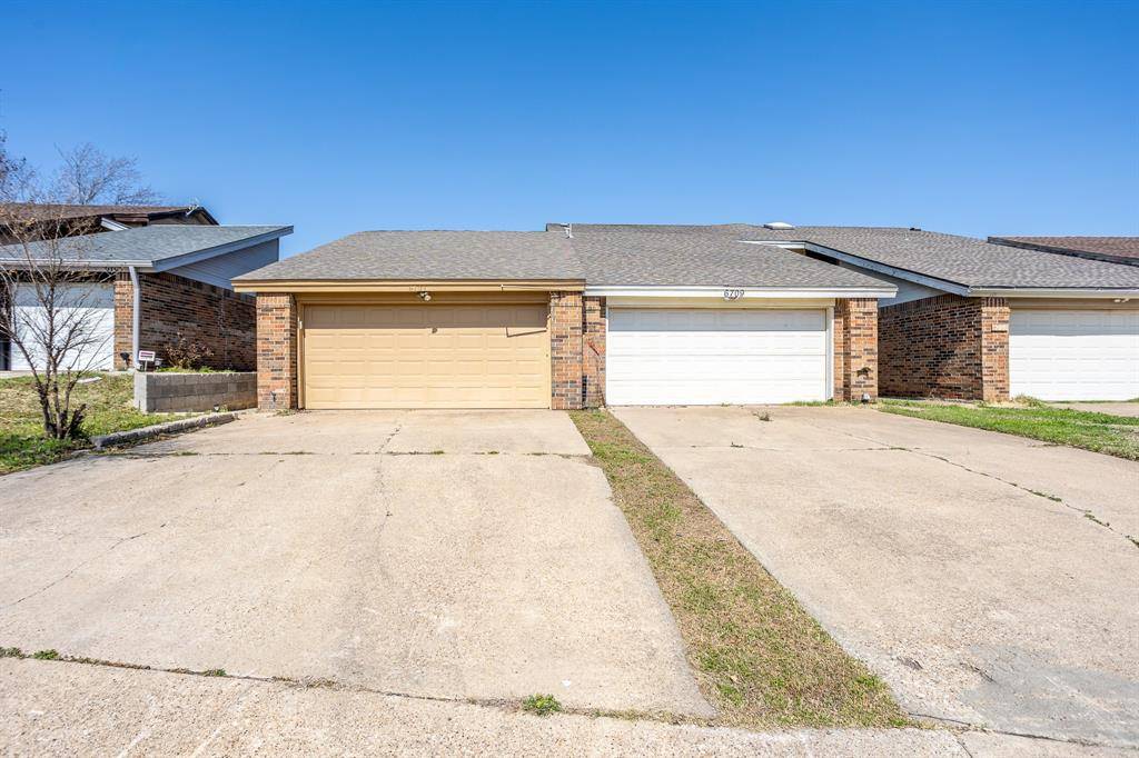 6707 Ports O Call Drive, Rowlett, TX 75088