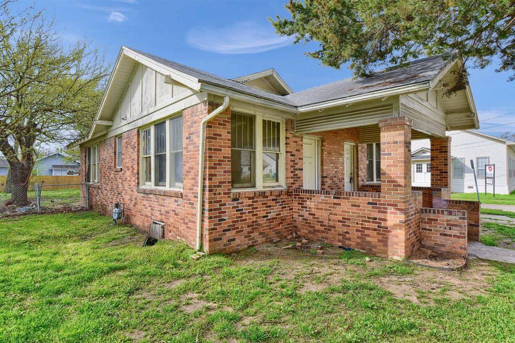 802 E Jones Street, Sherman, TX 75090