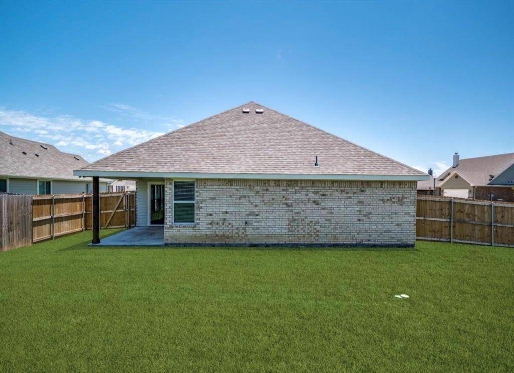 4200 Baccarat Lane, Sanger, TX 76266