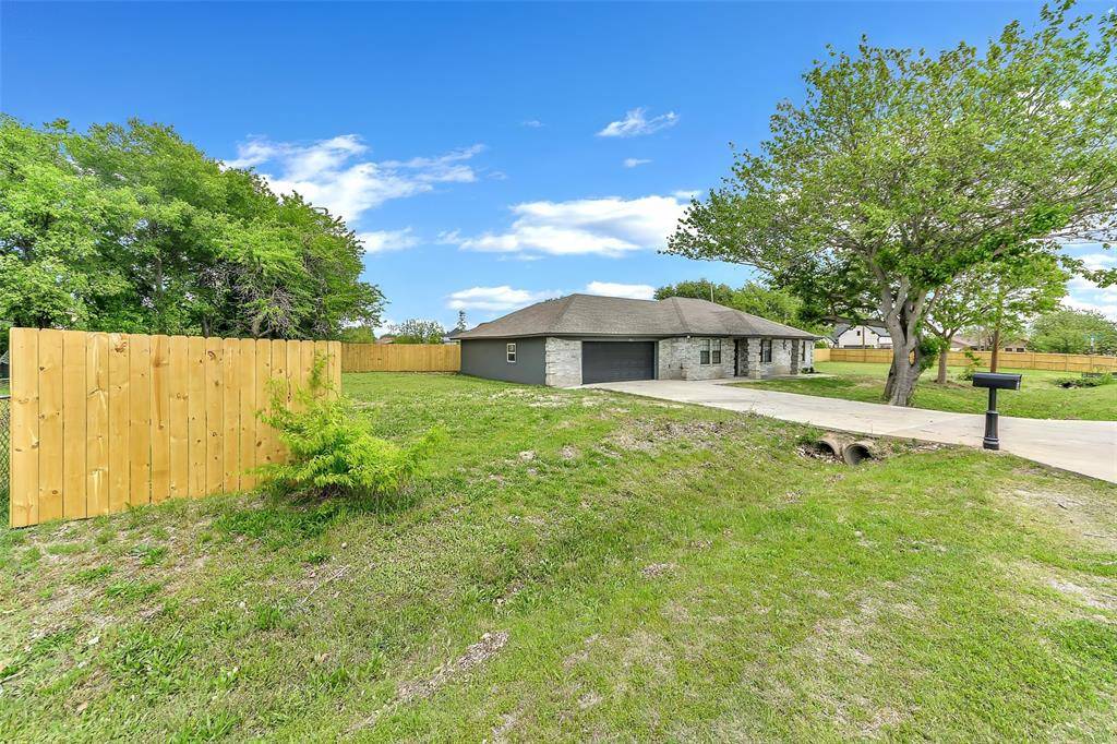 5924 Angus Drive, Fort Worth, TX 76179