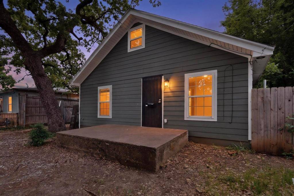 1210 Grant Street, Dallas, TX 75203