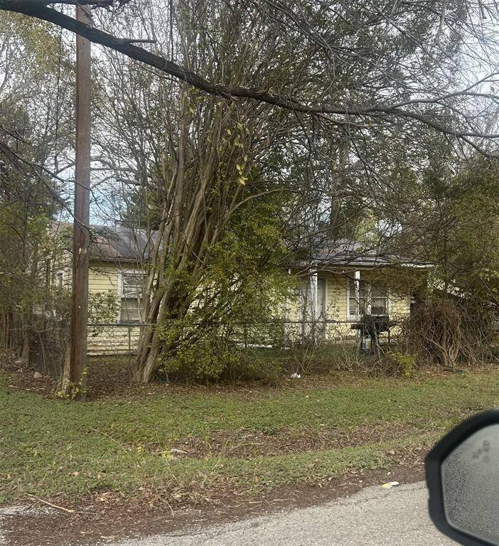 406 Walker Street, Wilmer, TX 75172