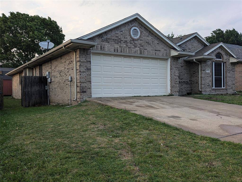 3713 Broken Pine Trail, Fort Worth, TX 76137