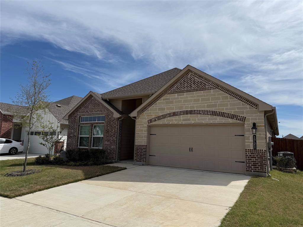 1721 Swallow Street, Denton, TX 76205