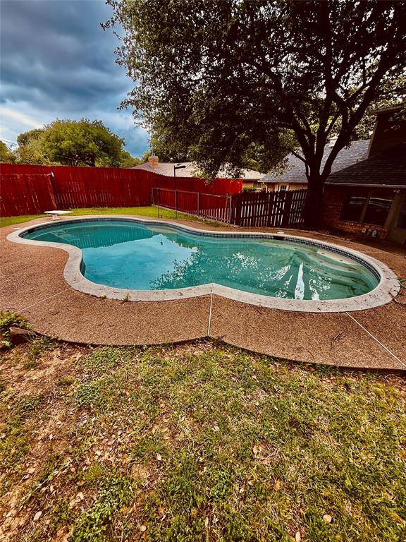 2888 Reedcroft Drive, Farmers Branch, TX 75234