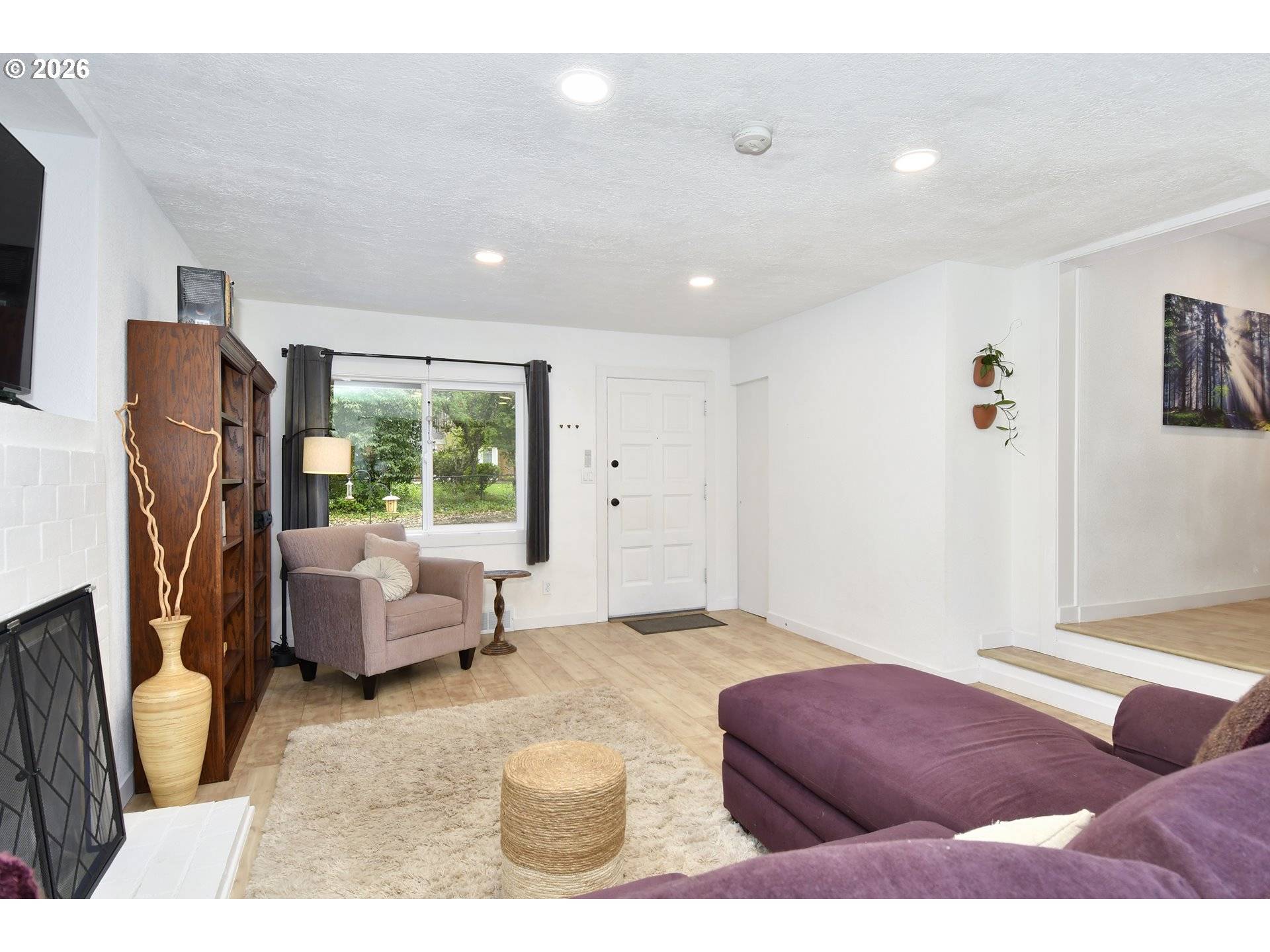 2410 SE TARBELL AVE, Milwaukie, OR 97267