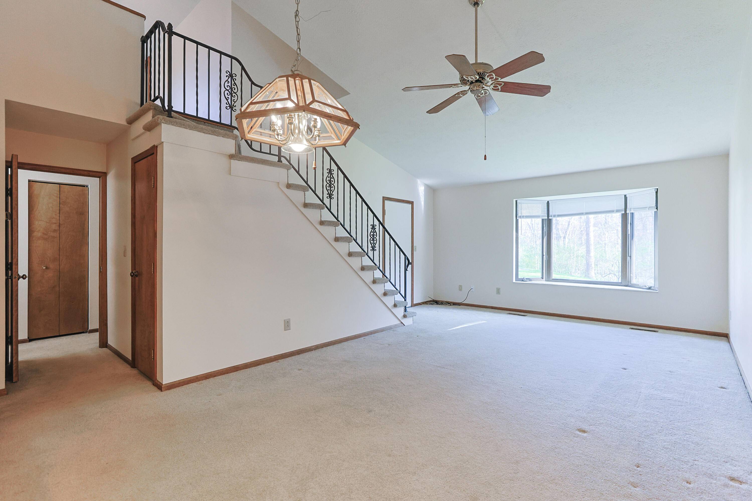 208 Christiana DR, Niles Twp, MI 49120