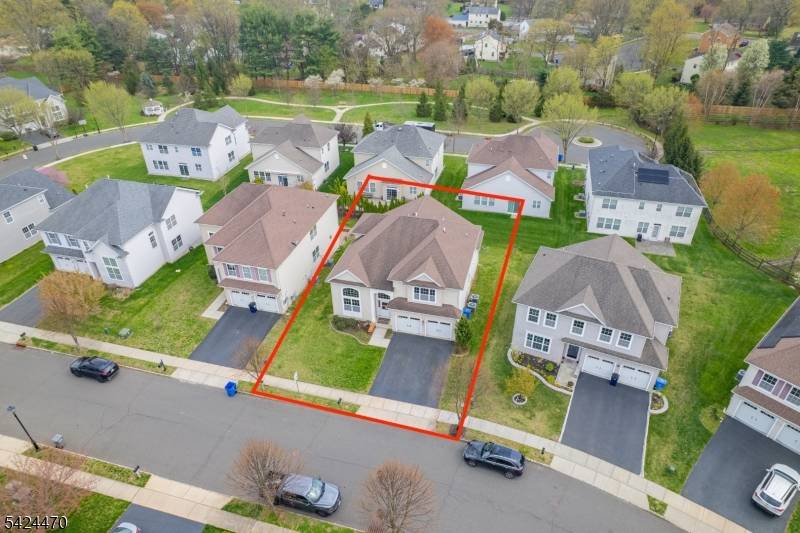 50 Dahlia Ct, Piscataway Twp., NJ 08854