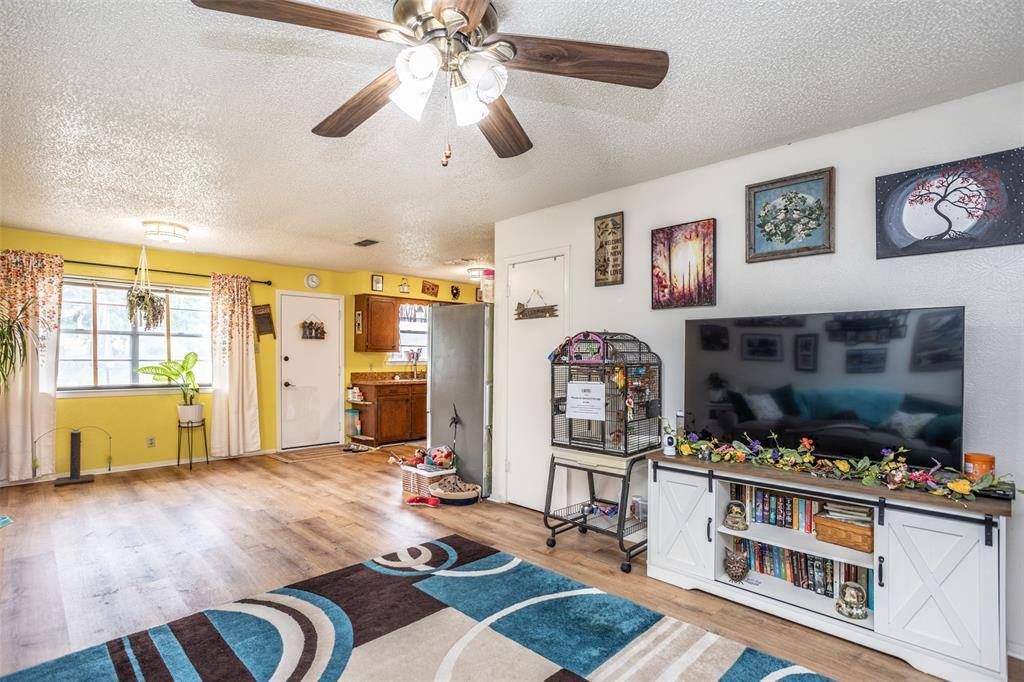 2212 Aspen Road, Gainesville, TX 76240