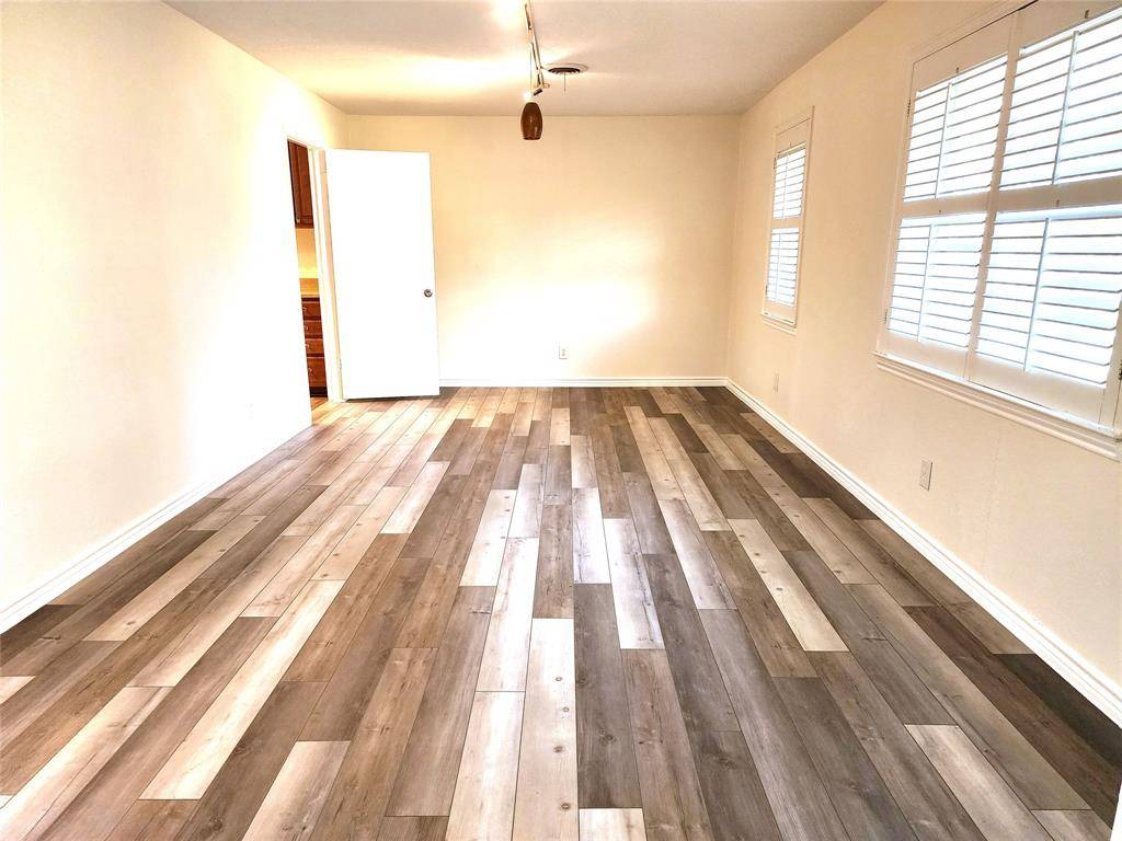 1401 E Sherman Drive, Denton, TX 76209