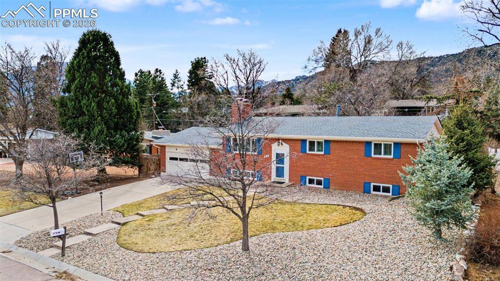 814 Orion DR, Colorado Springs, CO 80906