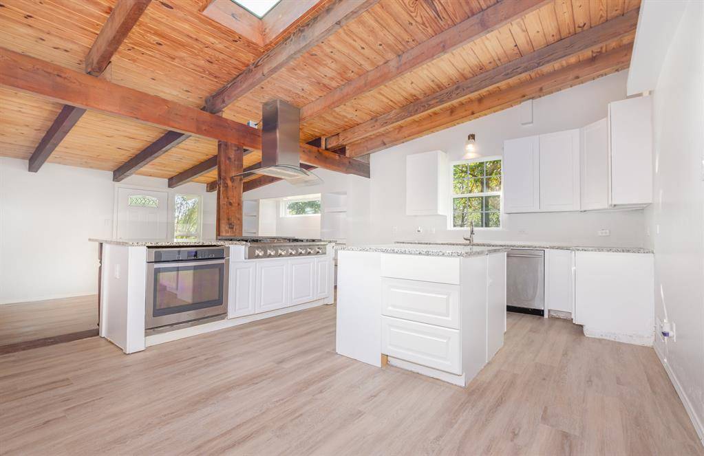 1912 S Harvard Street, Irving, TX 75061