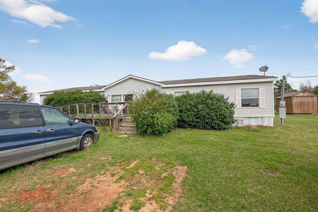 142 Vz County Road 4830, Ben Wheeler, TX 75754