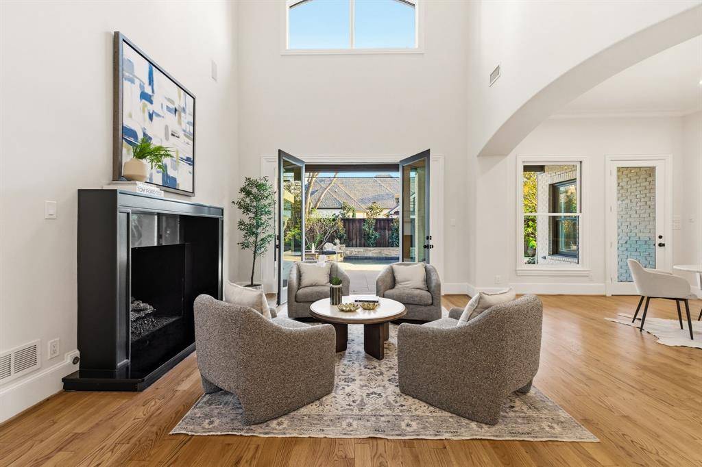 5724 Caladium Drive, Dallas, TX 75230