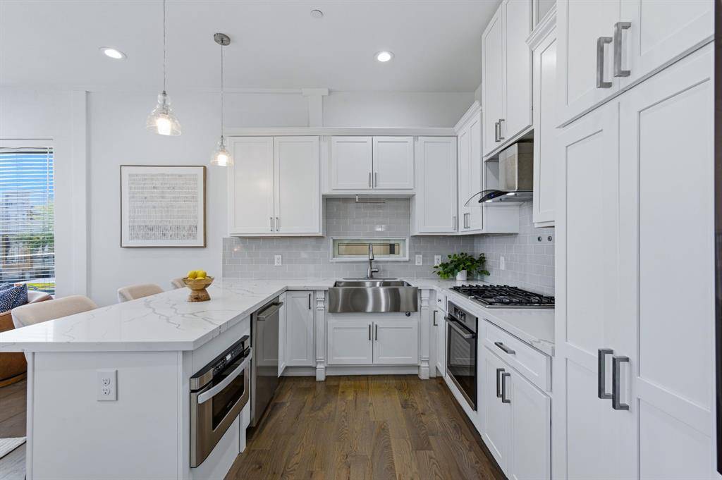 2450 N Garrett Avenue #18, Dallas, TX 75206