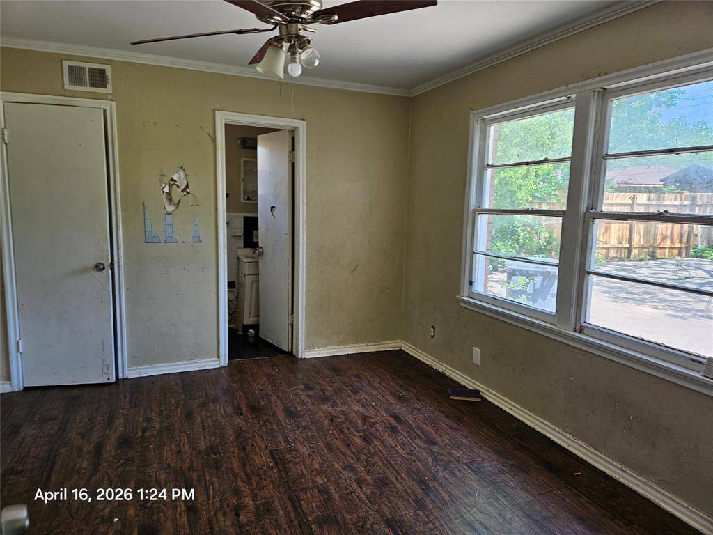 2324 Prichard Lane, Dallas, TX 75227