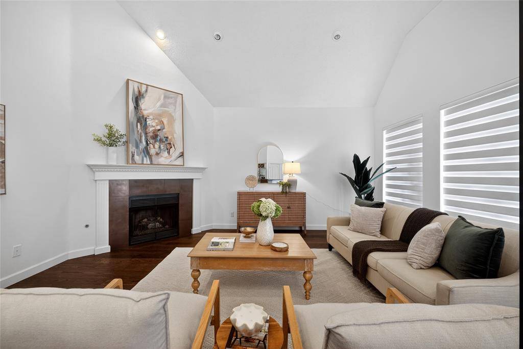 7100 Oakbrook Drive, Plano, TX 75025