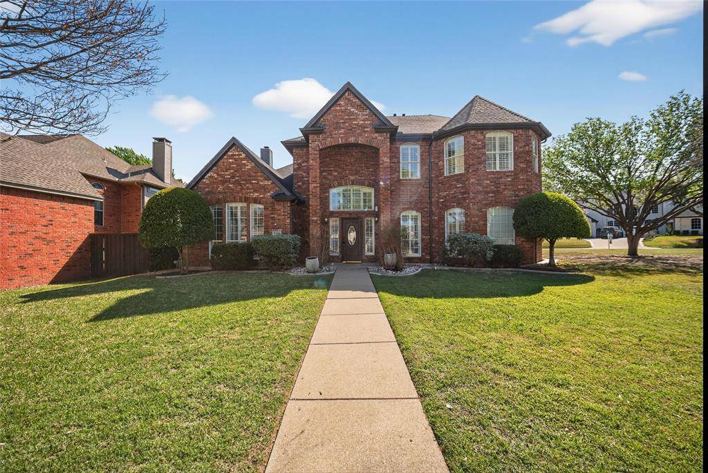 7100 Oakbrook Drive, Plano, TX 75025