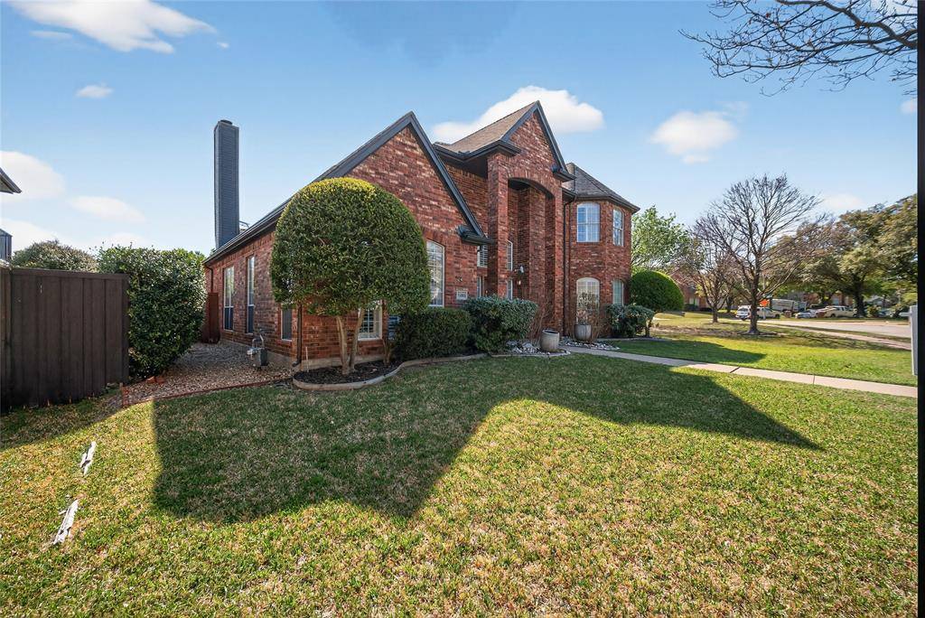 7100 Oakbrook Drive, Plano, TX 75025