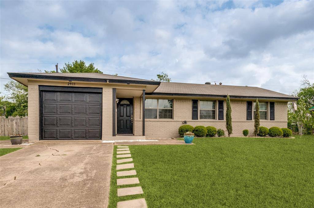 2911 Old North Road, Farmers Branch, TX 75234