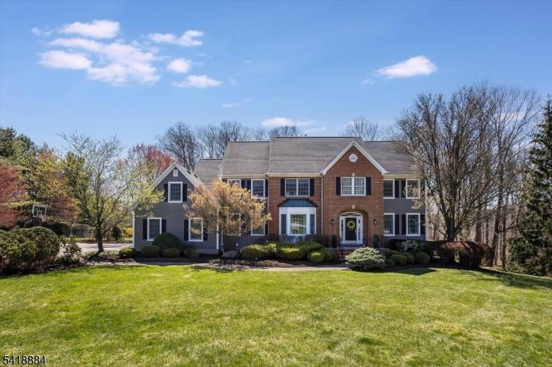2 Fieldcrest Rd, Chester Twp., NJ 07930