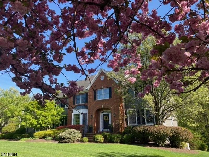 2 Fieldcrest Rd, Chester Twp., NJ 07930