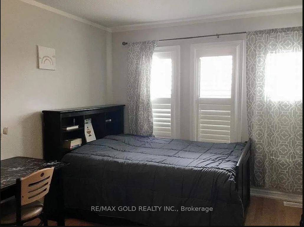 895 Transom CRES, Milton, ON L9T 8K4