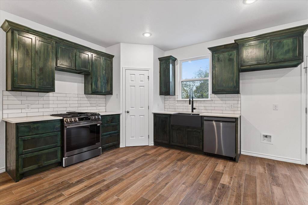 695 Ravine Street, Emory, TX 75440