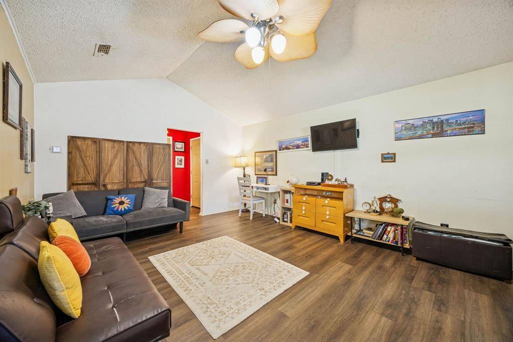 5713 Atlantis Terrace, Arlington, TX 76016