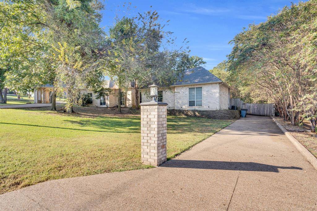141 Chambers Drive, Italy, TX 76651