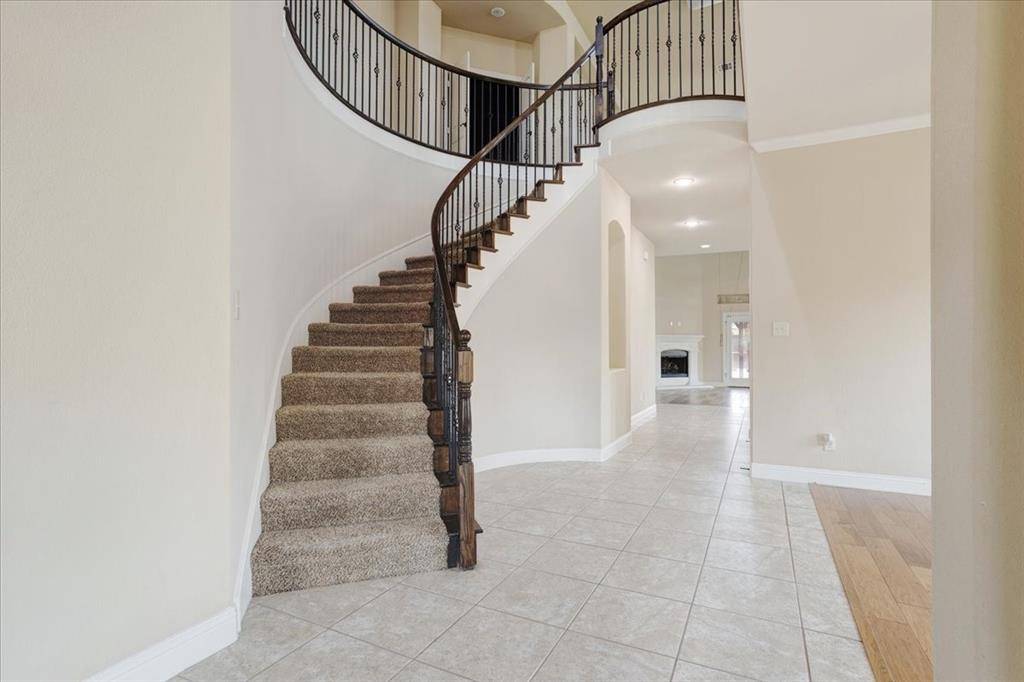 1104 Seclusion Cove Drive, Mckinney, TX 75072
