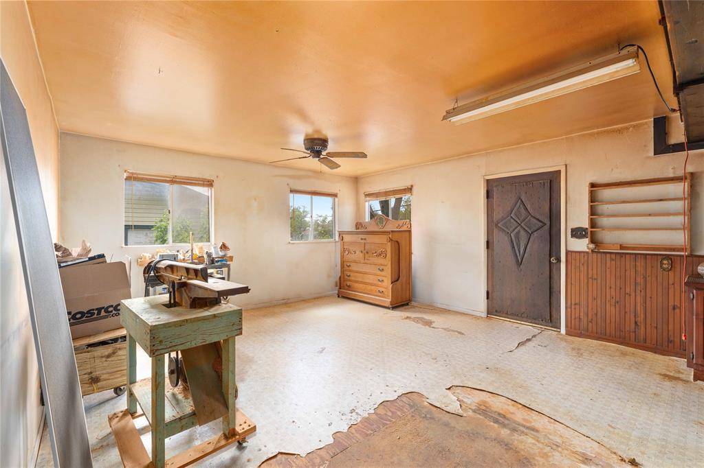 1200 Phillips Drive, Brownwood, TX 76801