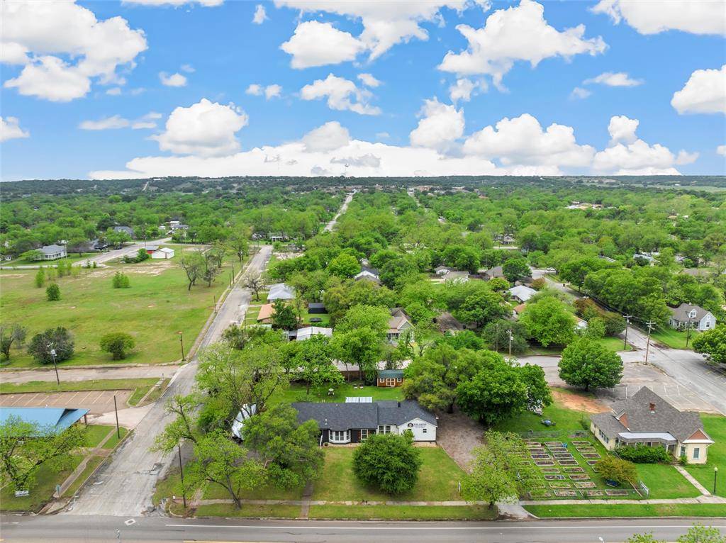 315 S Avenue G, Clifton, TX 76634